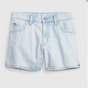 NWT 4" Low Rise Stride Gap Denim Shorts